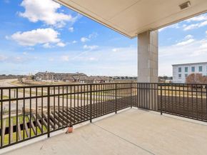 2700  Old Denton Road  2204, Carrollton Texas 75007