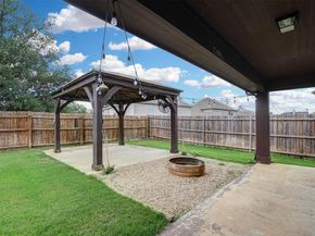 9501  Meadowpark Drive , Denton Texas 76226