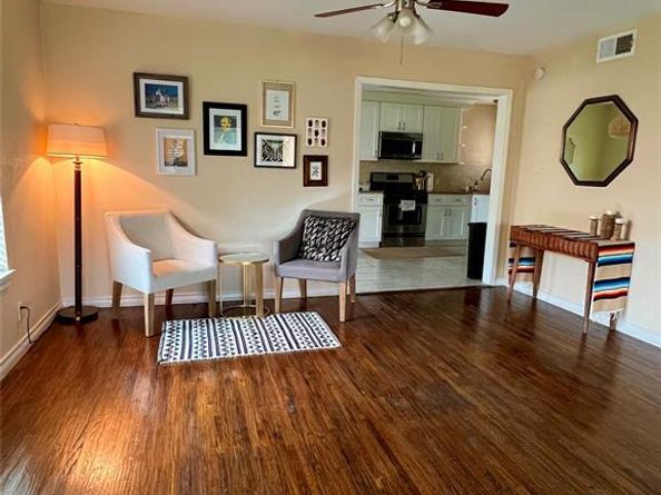 3472  Rugged Drive , Dallas Texas 75224