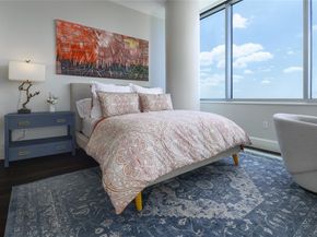 2200  Victory Avenue  2207, Dallas Texas 75219