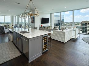 2200  Victory Avenue  2207, Dallas Texas 75219