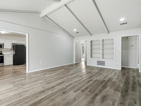 625  Reno Street , Lewisville Texas 75077