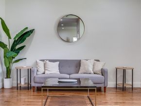 1000  Cameron Avenue , Dallas Texas 75223