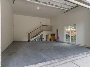 1000  Cameron Avenue , Dallas Texas 75223