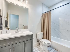 1000  Cameron Avenue , Dallas Texas 75223