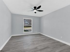 5821  Clendenin Avenue , Dallas Texas 75228