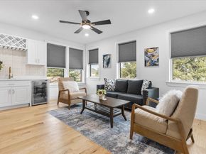 4726  Hopkins Avenue , Dallas Texas 75209