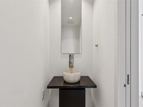 2408  Victory Park Lane  838, Dallas Texas 75219