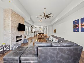 2011 N Prairie Avenue  2011, Dallas Texas 75204