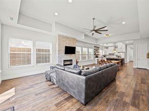 2011 N Prairie Avenue  2011, Dallas Texas 75204