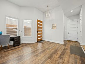 2011 N Prairie Avenue  2011, Dallas Texas 75204