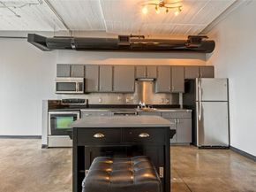 1122  Jackson Street  811, Dallas Texas 75202