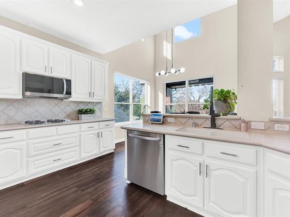 3915  Harvest Knoll Drive , Richardson Texas 75082