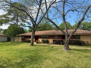 126  Sanders Place , Irving Texas 75062
