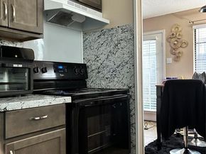 1603 N Garrett Avenue  100, Dallas Texas 75206
