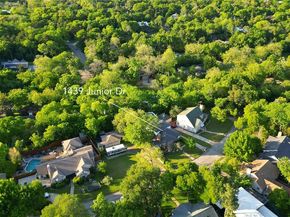 1439  Junior Drive , Dallas Texas 75208
