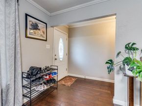 109 N Ash Avenue , Azle Texas 76020