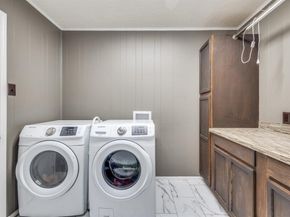 109 N Ash Avenue , Azle Texas 76020
