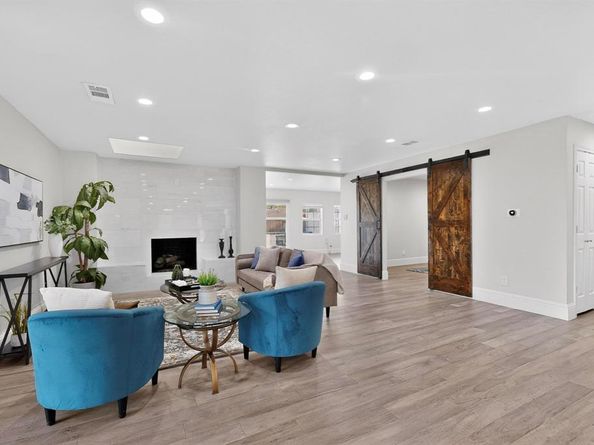 7625  Querida Lane , Dallas Texas 75248