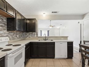 3919  Queens Court , Garland Texas 75043