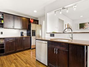 6524  Ravendale Lane , Dallas Texas 75214