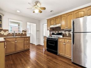 6524  Ravendale Lane , Dallas Texas 75214