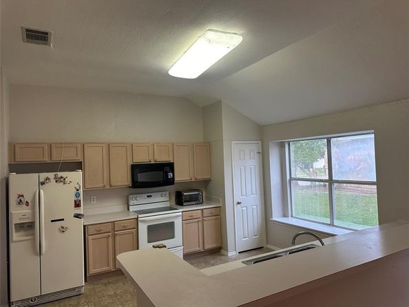 917  Bard Drive , Garland Texas 75040