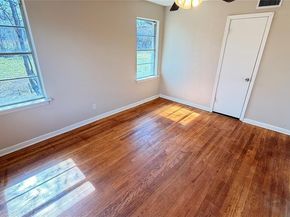 2816  Gardenia Street , Fort Worth Texas 76119