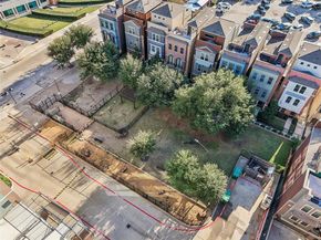 1001  Belleview Street  705, Dallas Texas 75215