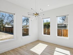 918 N Tatum Avenue , Dallas Texas 75211