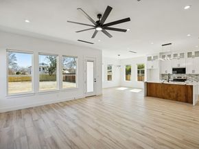 918 N Tatum Avenue , Dallas Texas 75211