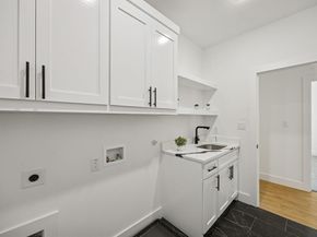 918 N Tatum Avenue , Dallas Texas 75211