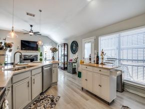 2806  Saint Croix Avenue , Lancaster Texas 75146