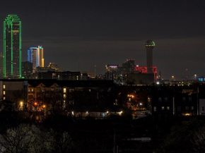 2806  Guymon Street , Dallas Texas 75212