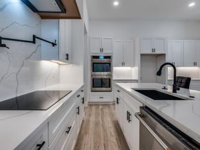 2806  Guymon Street , Dallas Texas 75212