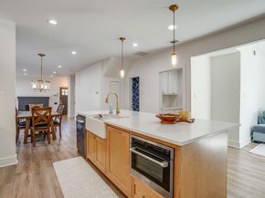 1804  Thomas Place , Fort Worth Texas 76107
