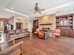 1501  Lynhurst Lane , Denton Texas 76205