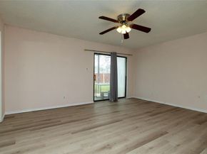 522  Royal Valley Road , Grand Prairie Texas 75052