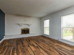 522  Royal Valley Road , Grand Prairie Texas 75052