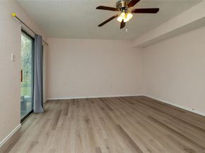 522  Royal Valley Road , Grand Prairie Texas 75052