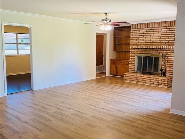 1315  Willow Creek Drive , Lancaster Texas 75146