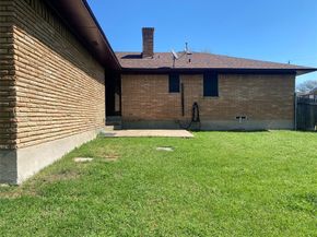 1315  Willow Creek Drive , Lancaster Texas 75146