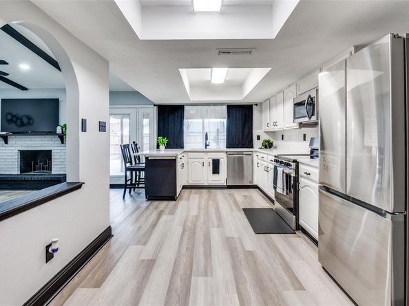 2034  Lewis Trail , Grand Prairie Texas 75052