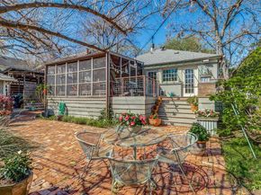 1230 N Winnetka Avenue , Dallas Texas 75208