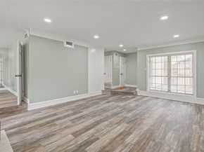 12748  Burninglog Lane , Dallas Texas 75243