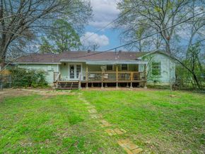 2107  Preston Place , Denton Texas 76209