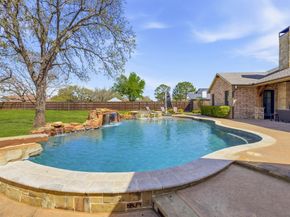 212  Oak Crest Hill Drive , Colleyville Texas 76034