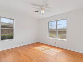 1119  Kings Row , Denton Texas 76209