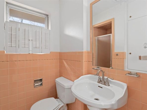 1119  Kings Row , Denton Texas 76209