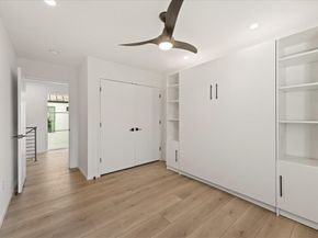 2001 N Prairie Avenue  106, Dallas Texas 75204